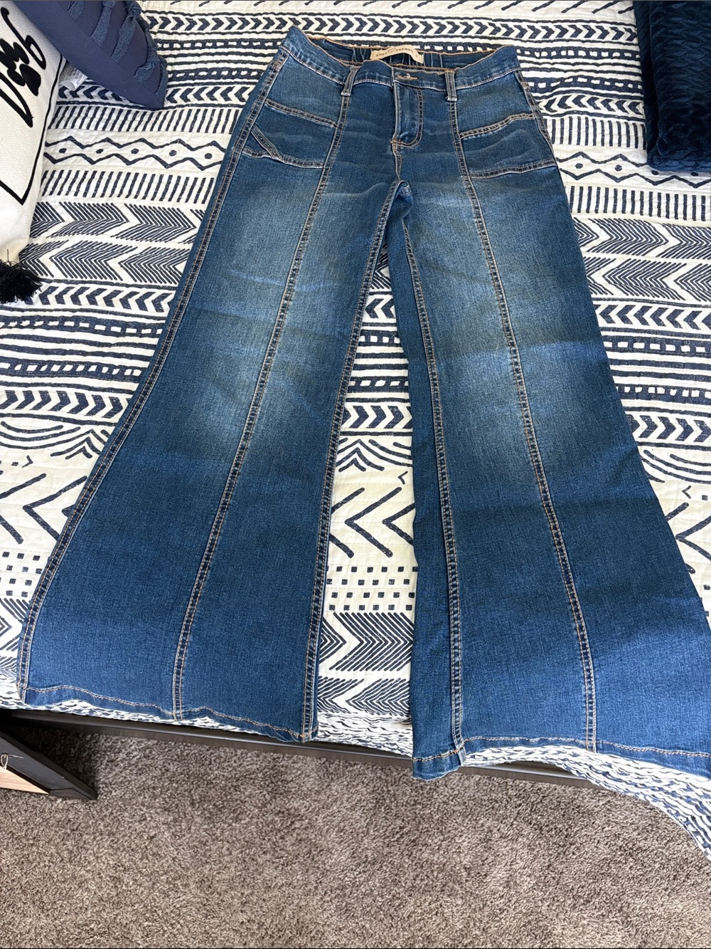 Women's Flared Wide-Leg Denim Jeans in Blue